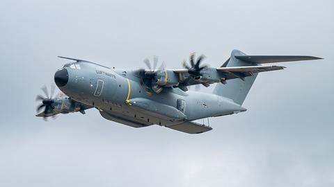 German Air Force A400M (54+21) in a clean three-quarter profile, gear up, RIAT 2025. Photo: Julian Herzog (julianherzog.com), CC BY-SA 4.0, via Wikimedia Commons.