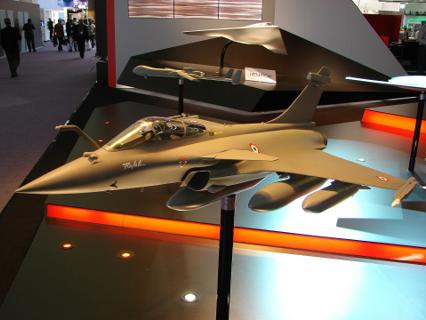 2012 Eurosatory Rafale nEUROn Dassault aviation. Photo: Copyleft, CC BY-SA 3.0, via Wikimedia Commons.
